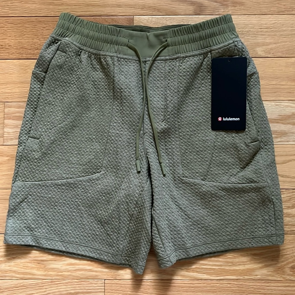 Lululemon At Ease Short 7” *Heathered Bronze Green